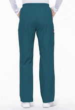Load image into Gallery viewer, Natural Rise Tapered Leg Pull-On Pant