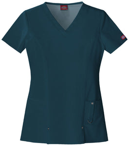 75%Polyester 21%Rayon 4%Spandex