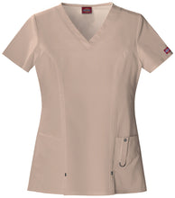 Load image into Gallery viewer, 75%Polyester 21%Rayon 4%Spandex
