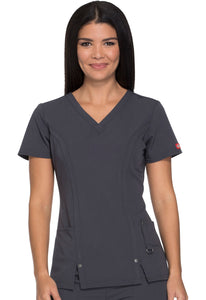75%Polyester 21%Rayon 4%Spandex