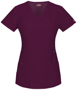 75%Polyester 21%Rayon 4%Spandex
