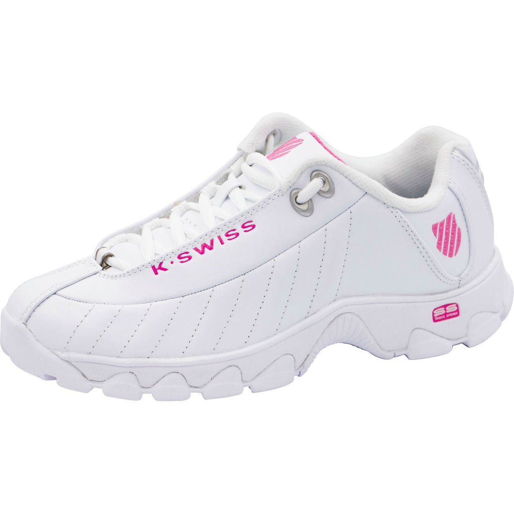 Footwear Athletic with foam insoles