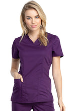 Load image into Gallery viewer, V-Neck Top
